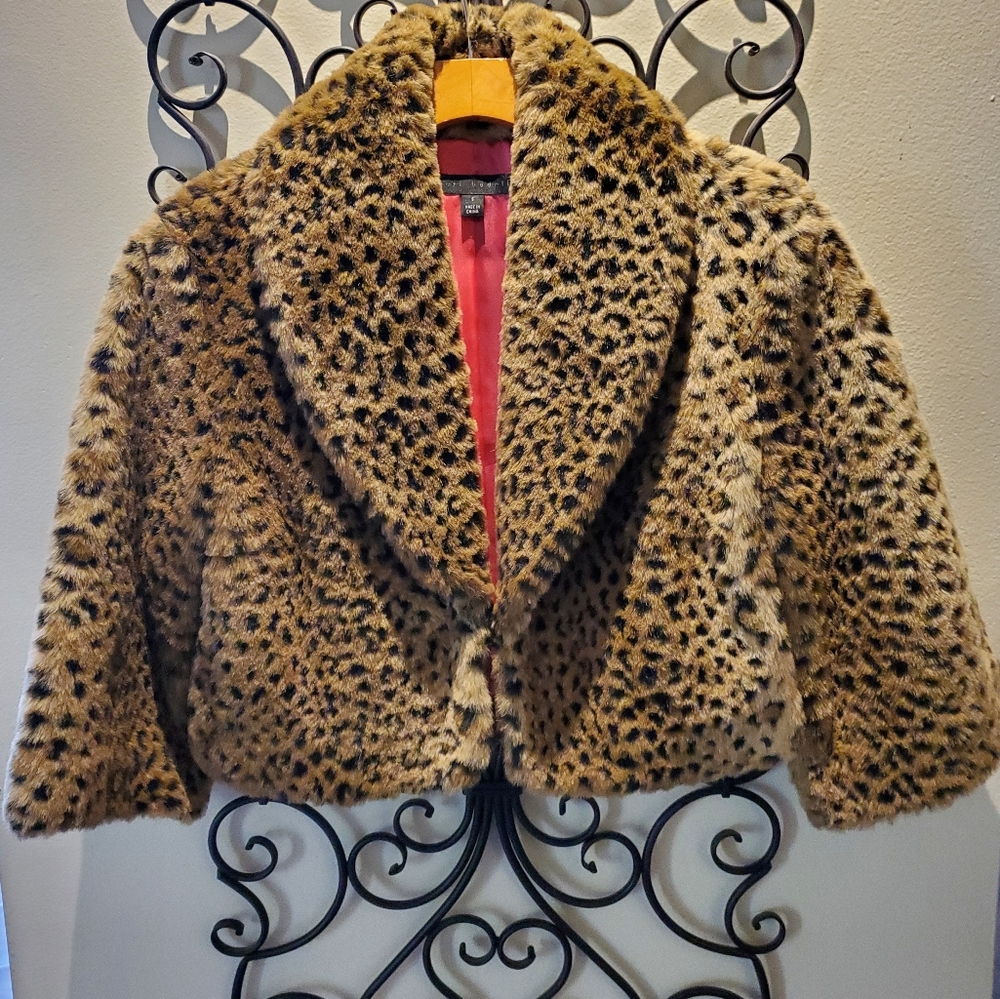 Cropped Leopard Bolero